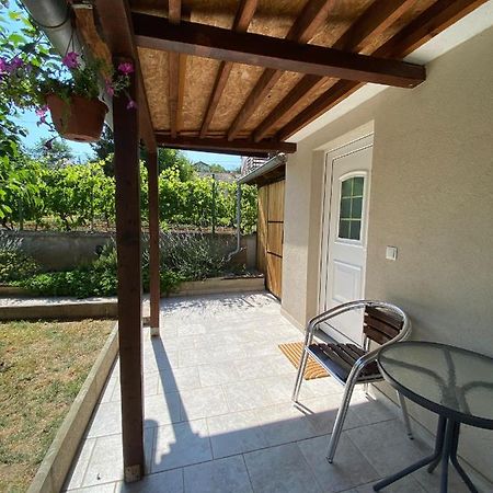 דירות Apartman Cukar II PUY מראה חיצוני תמונה